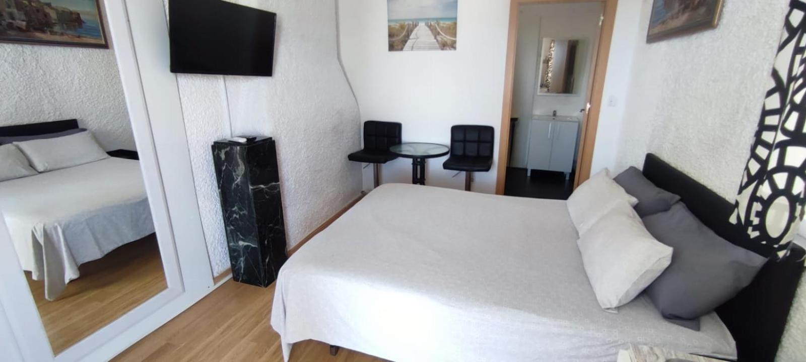 Bluemar Guest House Almeria Exterior photo